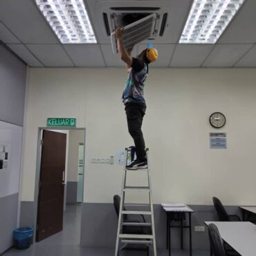 WhatsApp Image 2025-10-25 at 23.23.04